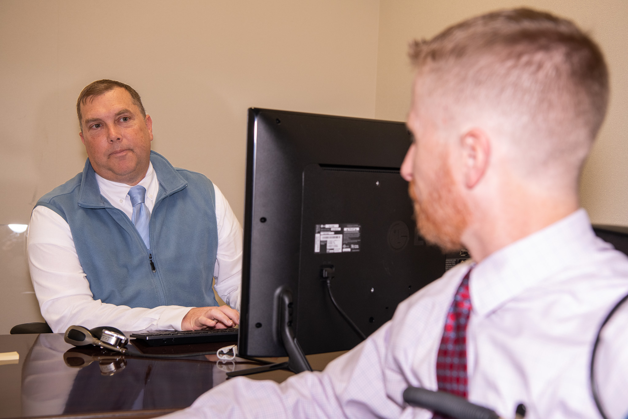 Lt Morrell administers polygraph exam